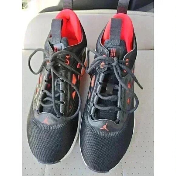 Nike Wmns Jordan Air Max  Black Av5186-002 Excellent A100 - Picture 1 of 9